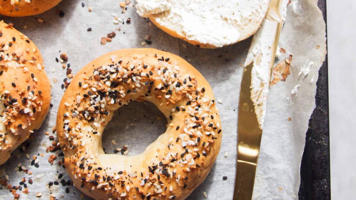 2 Ingredient Greek Yogurt Bagels (No Yeast)