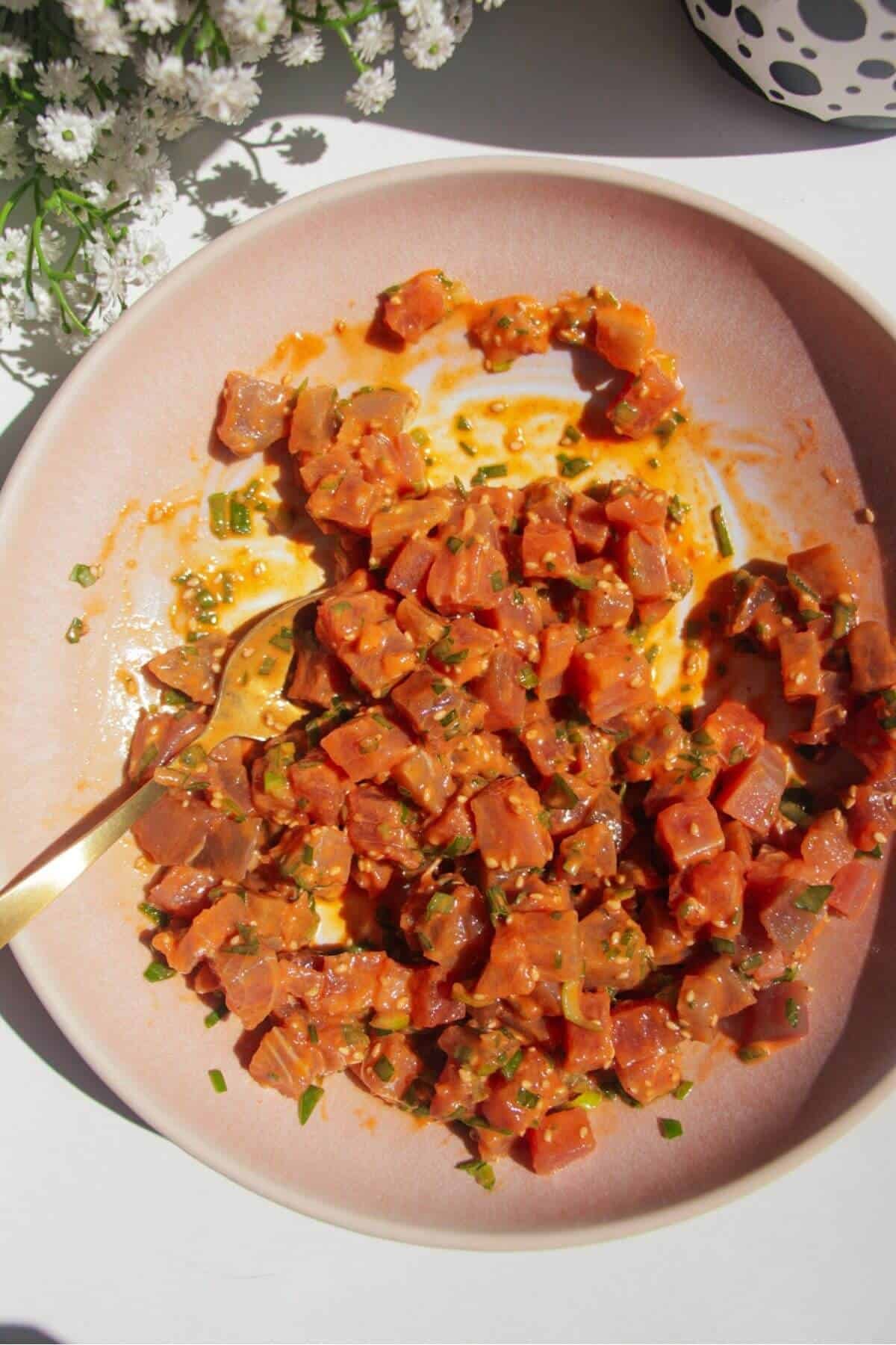Diced tuna mixed with spicy mayo, scallions and sesame seeds.