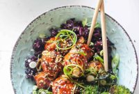 Sticky Gochujang Chicken Meatballs