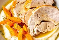 Effortless Oven-Roasted Turkey Breast with Rich Gravy