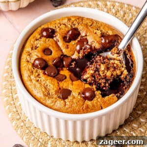 THIRTEEN EGG-FREE HIGH-PROTEIN BREAKFASTS 14 Molten Chocolate Chip Protein Baked Oats
