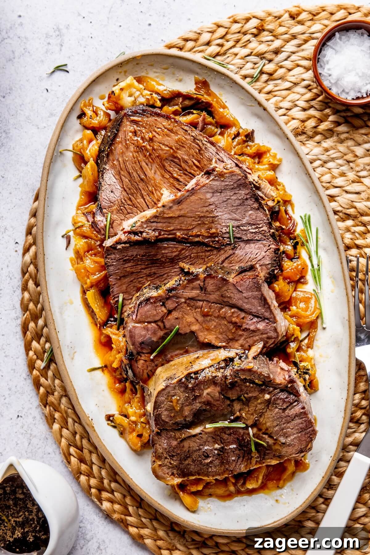 Tender Chuck Roast with Savory Au Jus 7 Red Wine and Worcestershire Sauce for Au Jus