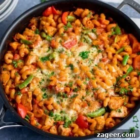 11 Fresh Spring Dinners Ready in 30 Minutes or Less 11 Close up of pan of cheesy chicken pasta