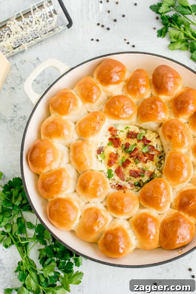 Creamy Spinach and Bacon Dip with Crispy Dough Balls 4 Dough Balls with Creamy Spinach and Bacon Dip - great for parties, BBQs or a family lunch where everyone can dig in!